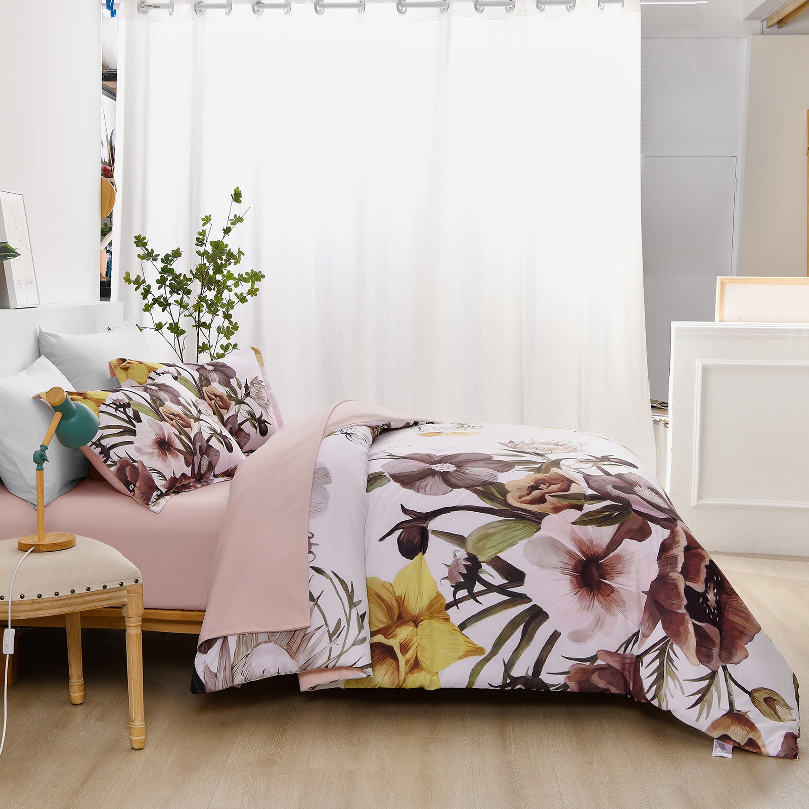 Floral Comforter Set, King Size, Blush Floral 3-Piece Bedding, Soft Microfiber for All Seasons