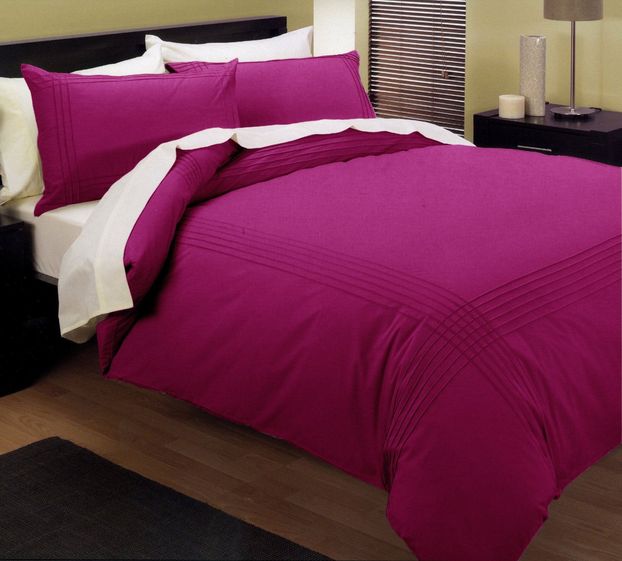 Pintuck Quilt Cover Set Fushia Queen - Home & Garden > Bedding - Bedzy Australia