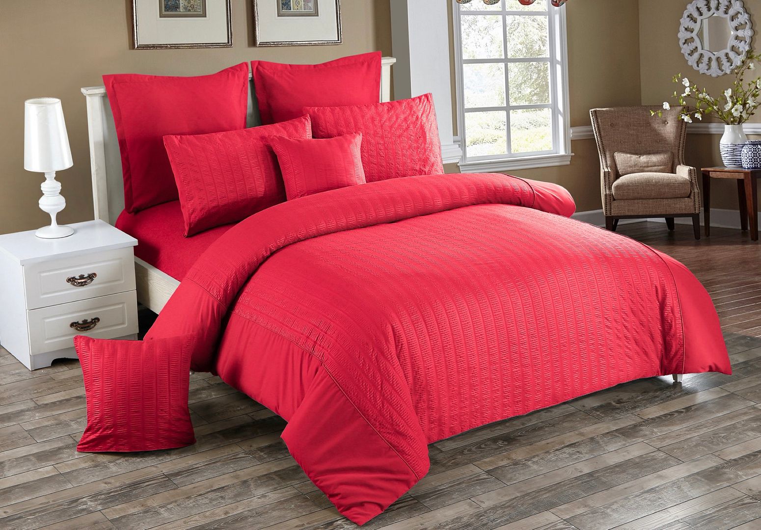 Seersucker Super King Size Quilt/Doona/Duvet Cover Set - Red - Home & Garden > Bedding - Bedzy Australia